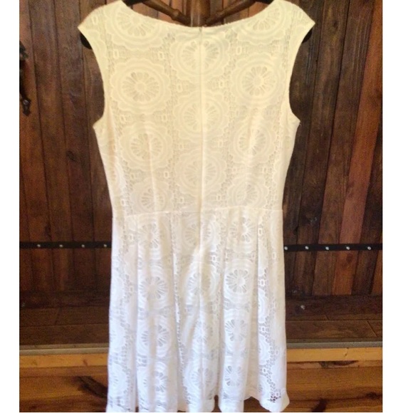 New York & Company A-Line Dress Women's 10 Sleeveless White Lined Lace Trim - Picture 7 of 14